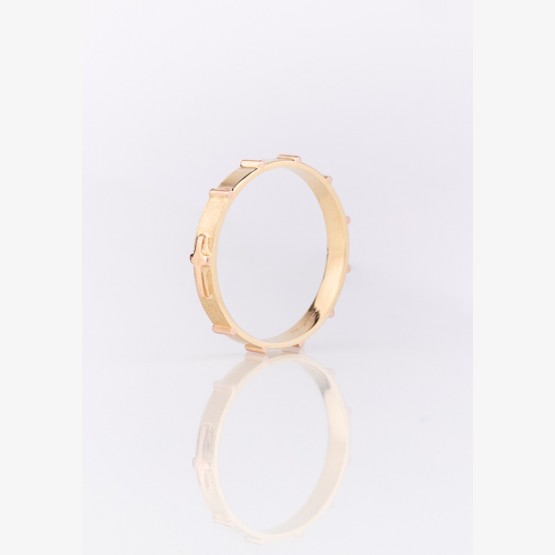 Zlatý ružencový prsteň