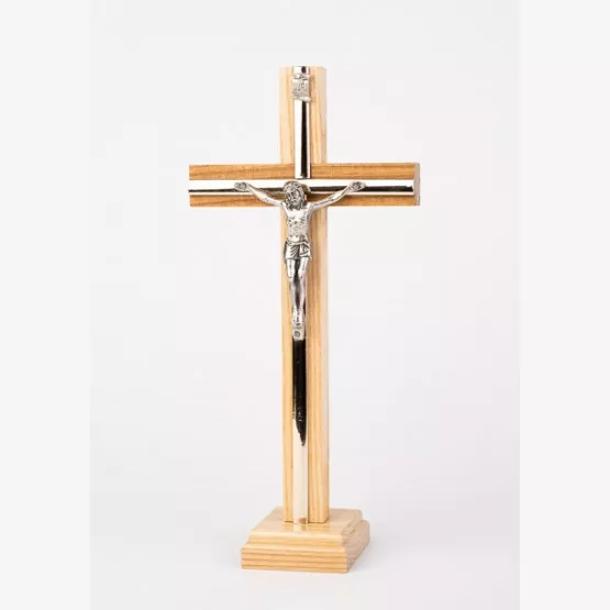 Kríž drevený s lištou na postavenie –...